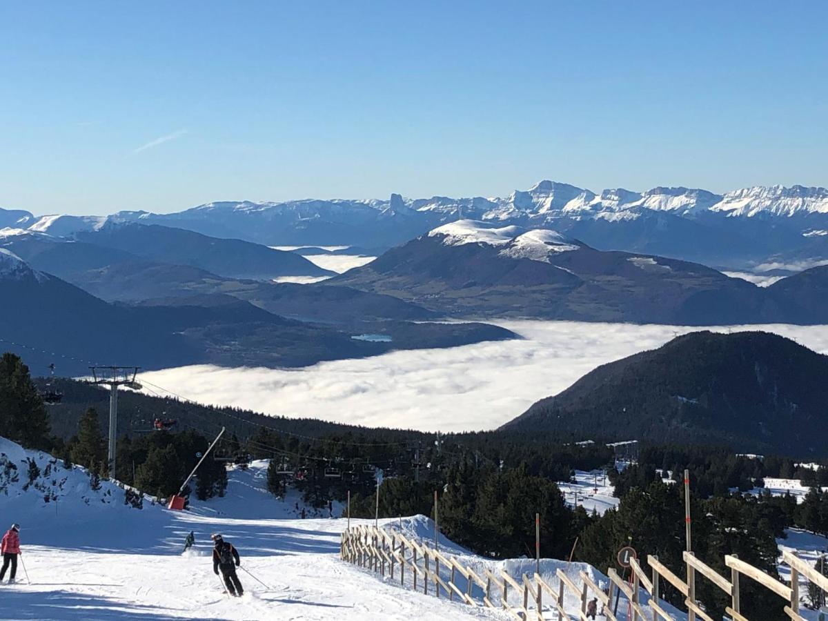 Chamrousse Appart 8 Personnes Au Pied Des Pistes Exterior photo