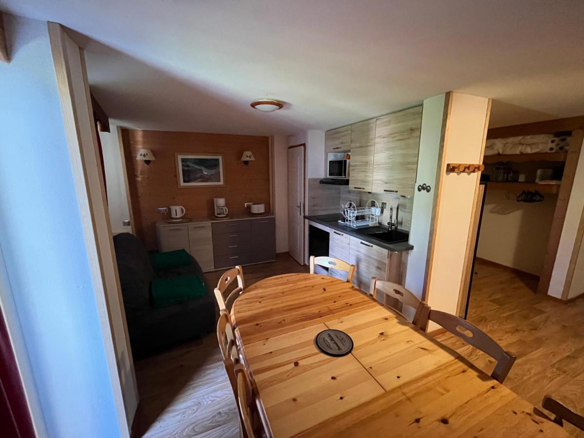 Chamrousse Appart 8 Personnes Au Pied Des Pistes Exterior photo